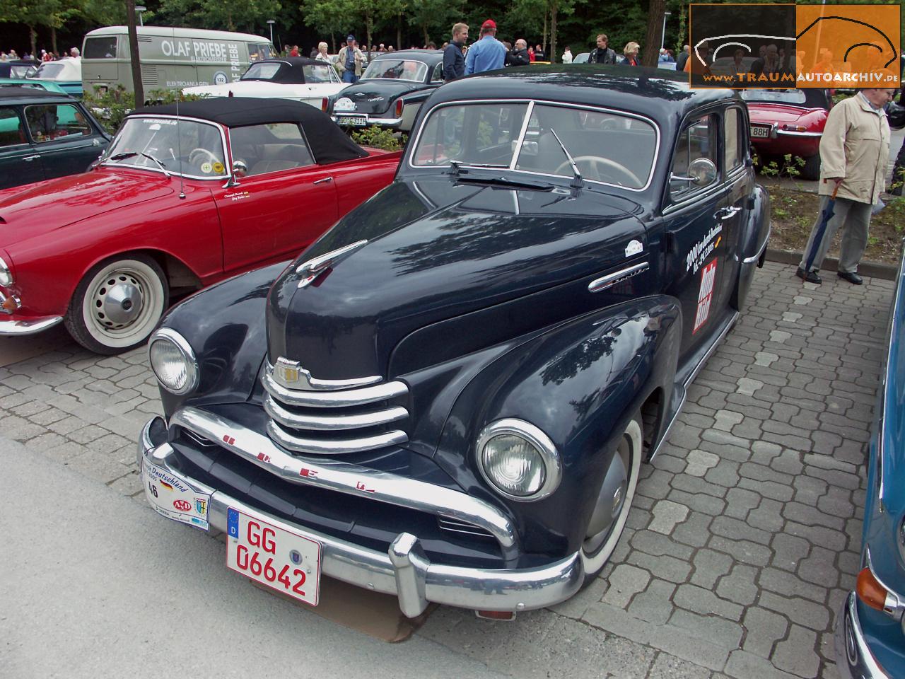 Opel Kapitaen-51 '1952 (1).jpg 215.3K